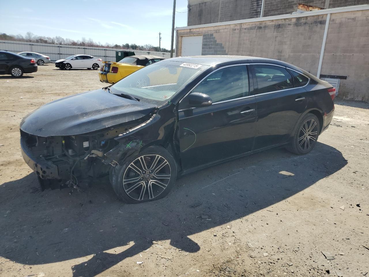 2015 TOYOTA AVALON XLE