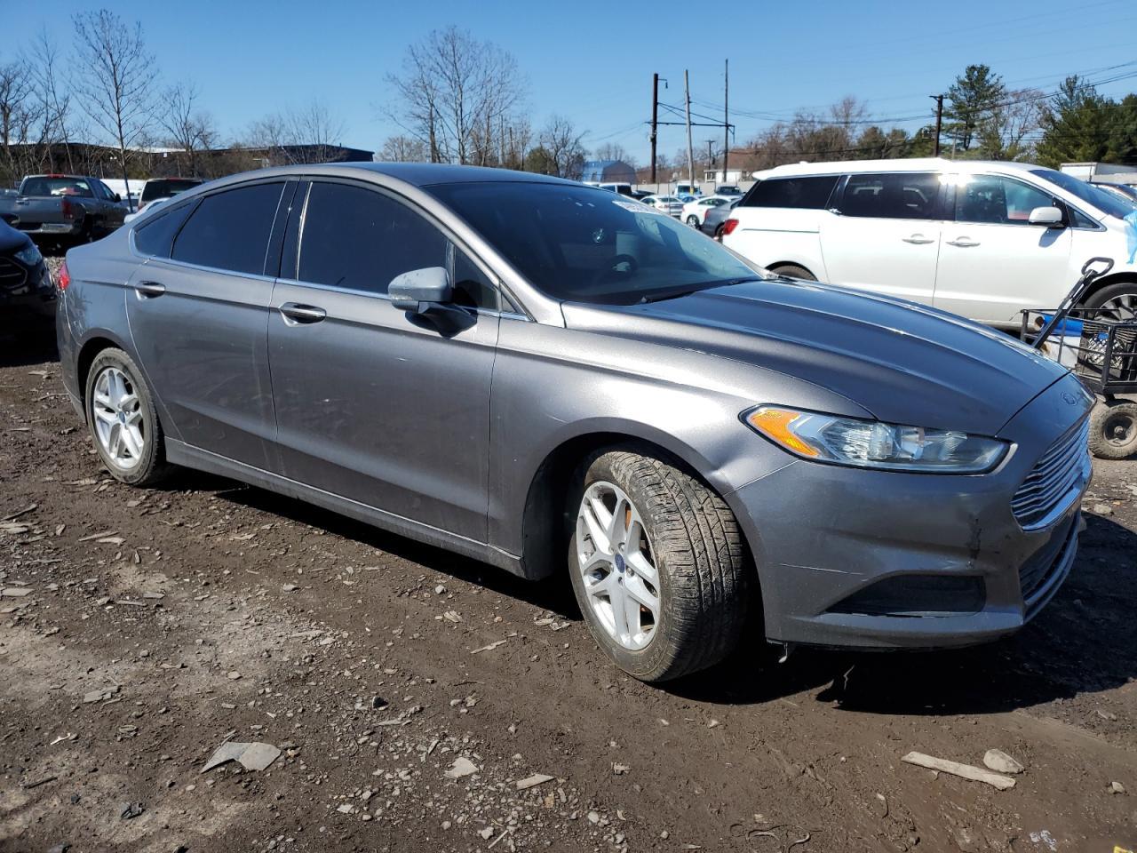 2013 FORD FUSION SE - Image 4
