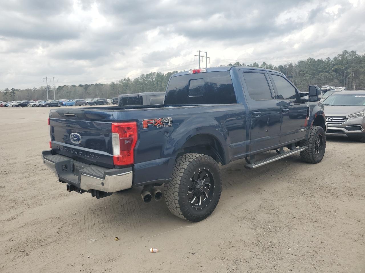 2017 FORD F250 SUPER - Image 3