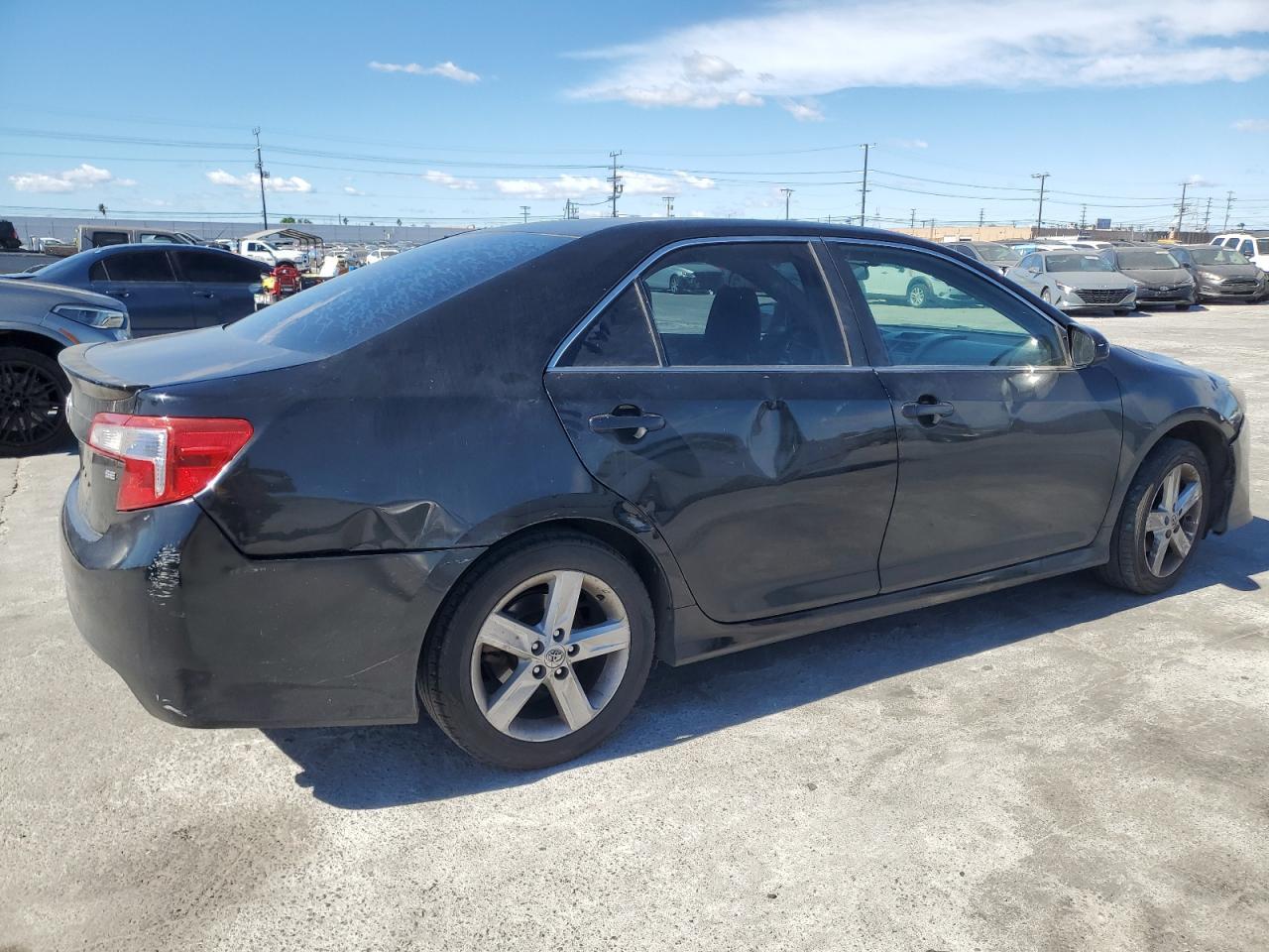 2014 TOYOTA CAMRY L - Фото 3