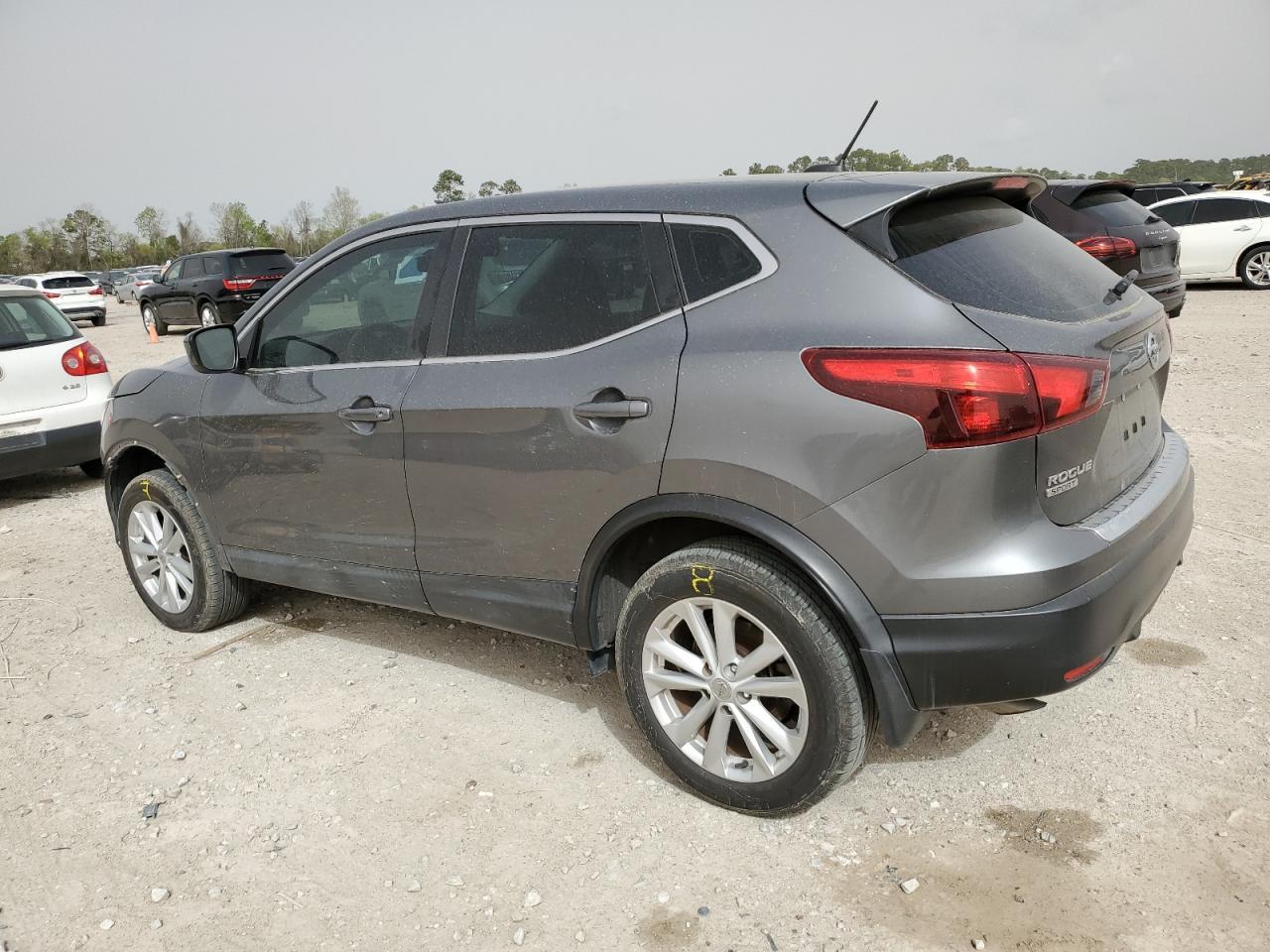 2017 NISSAN ROGUE SPOR - Image 2