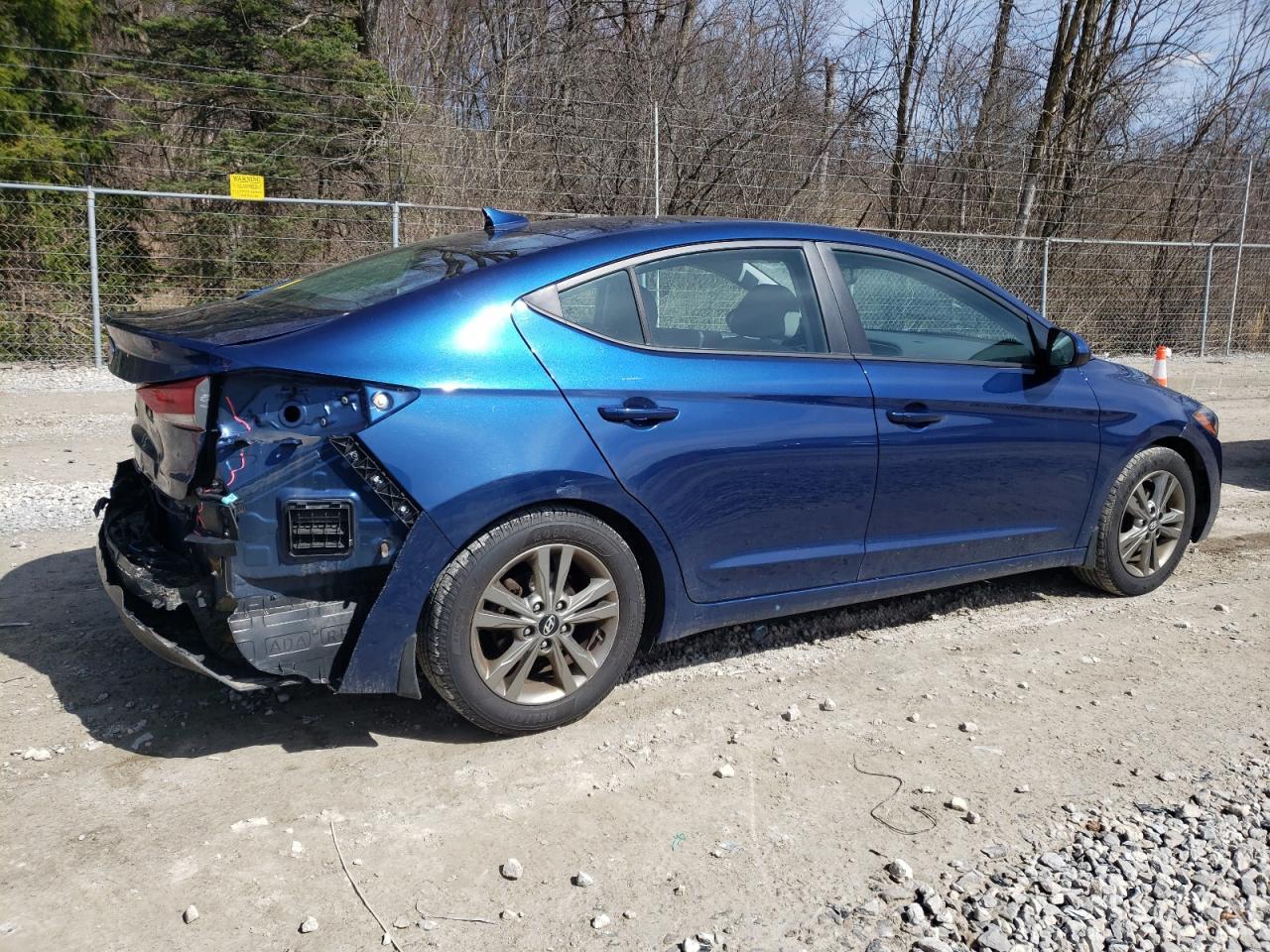 2018 HYUNDAI ELANTRA SE - Фото 3