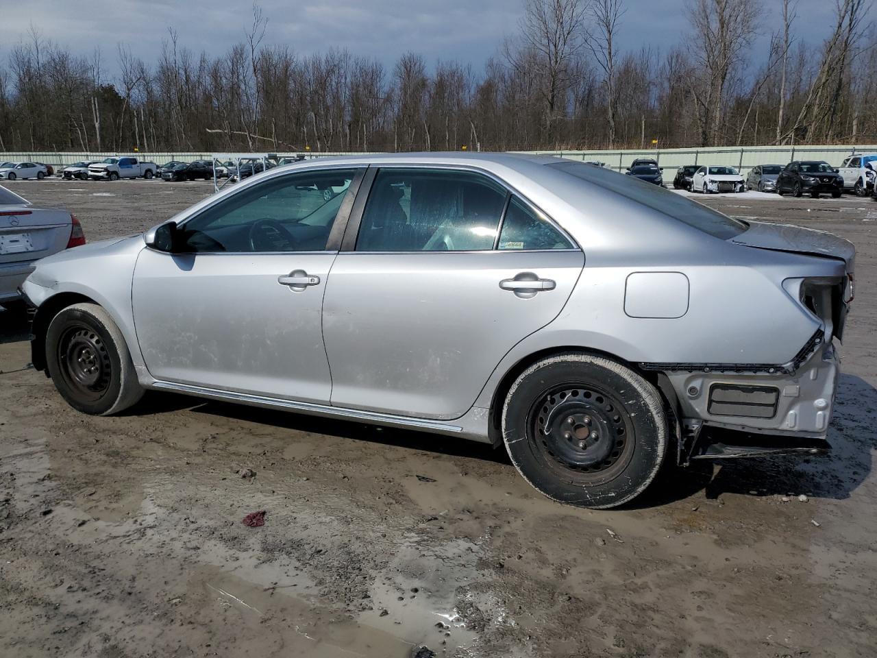 2014 TOYOTA CAMRY L - Image 2