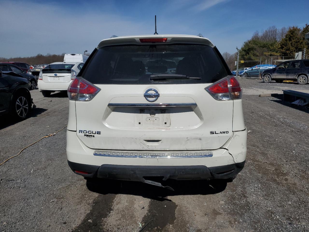 2015 NISSAN ROGUE S - Image 6