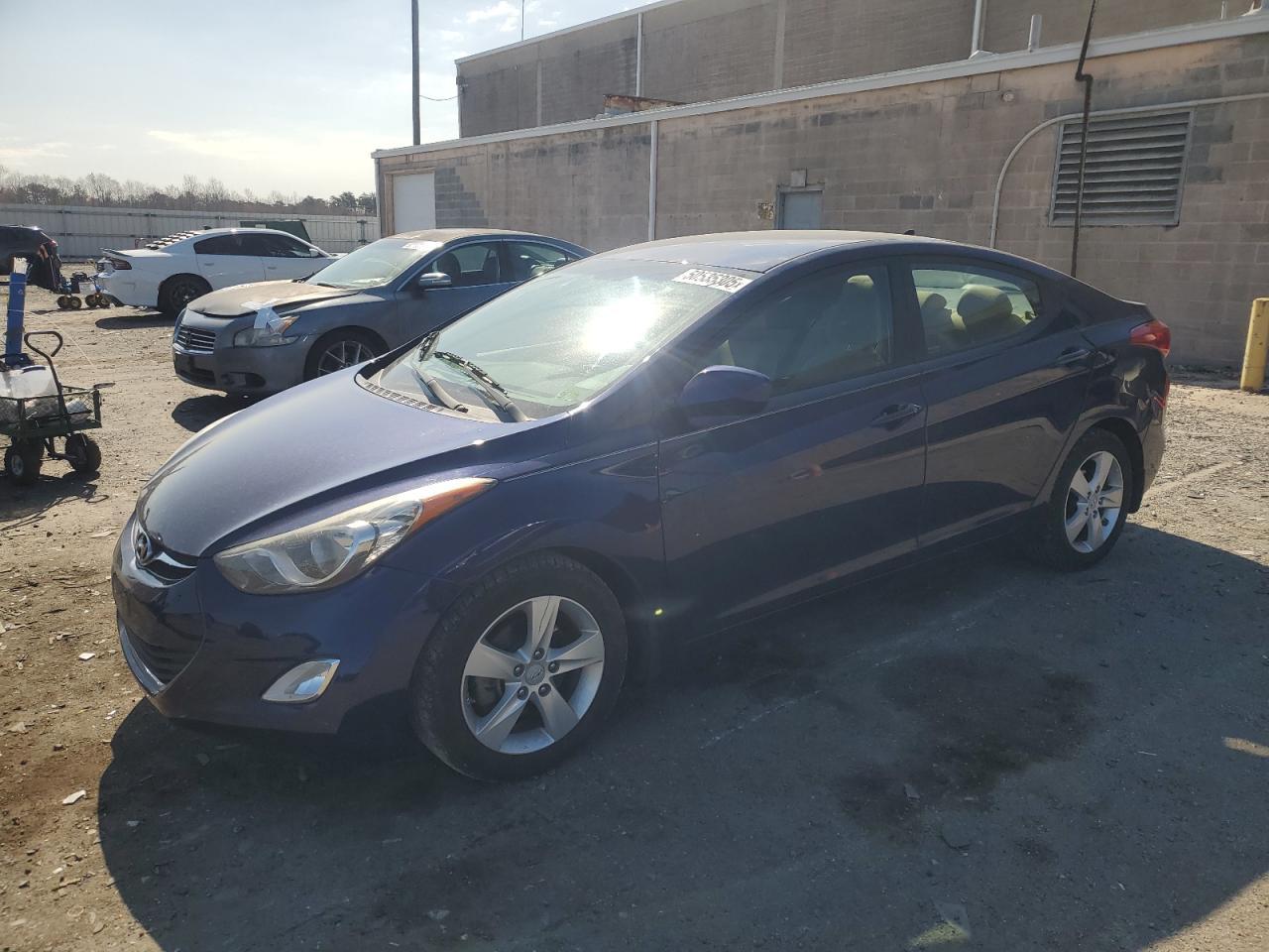 2013 HYUNDAI ELANTRA GL