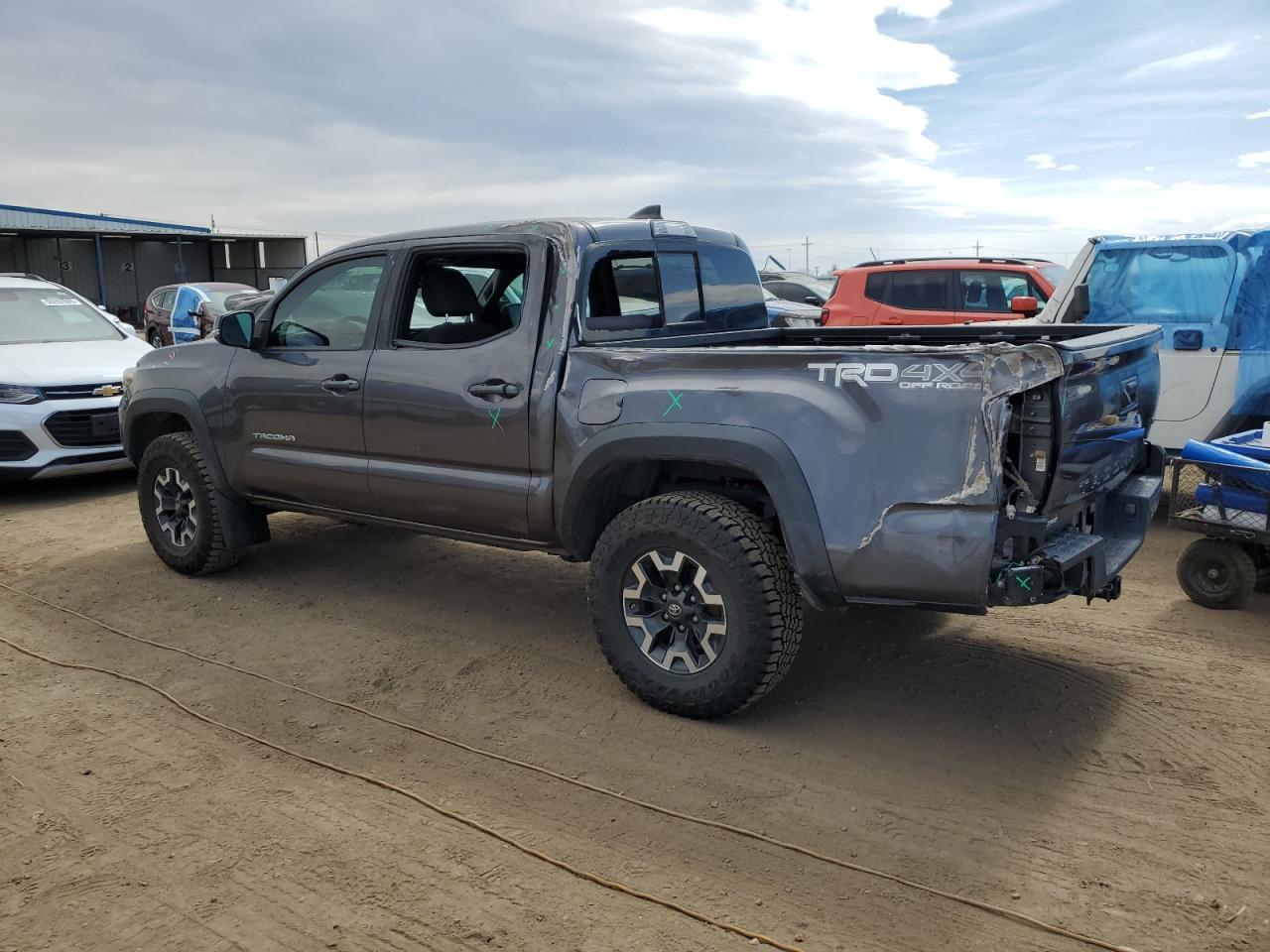 2019 TOYOTA TACOMA DOU - Фото 2