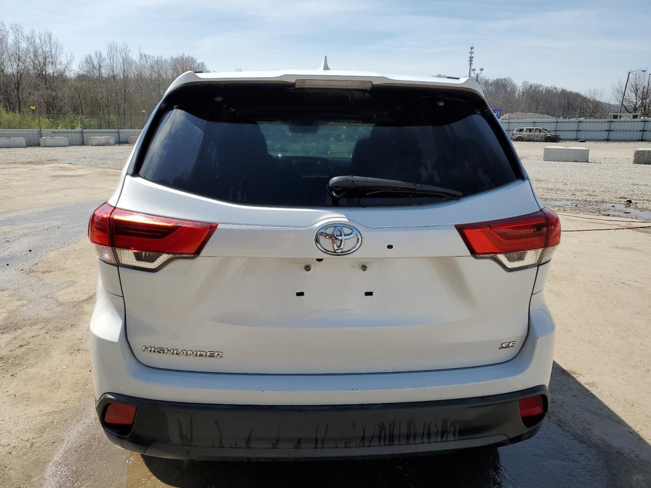2018 TOYOTA HIGHLANDER - Фото 6