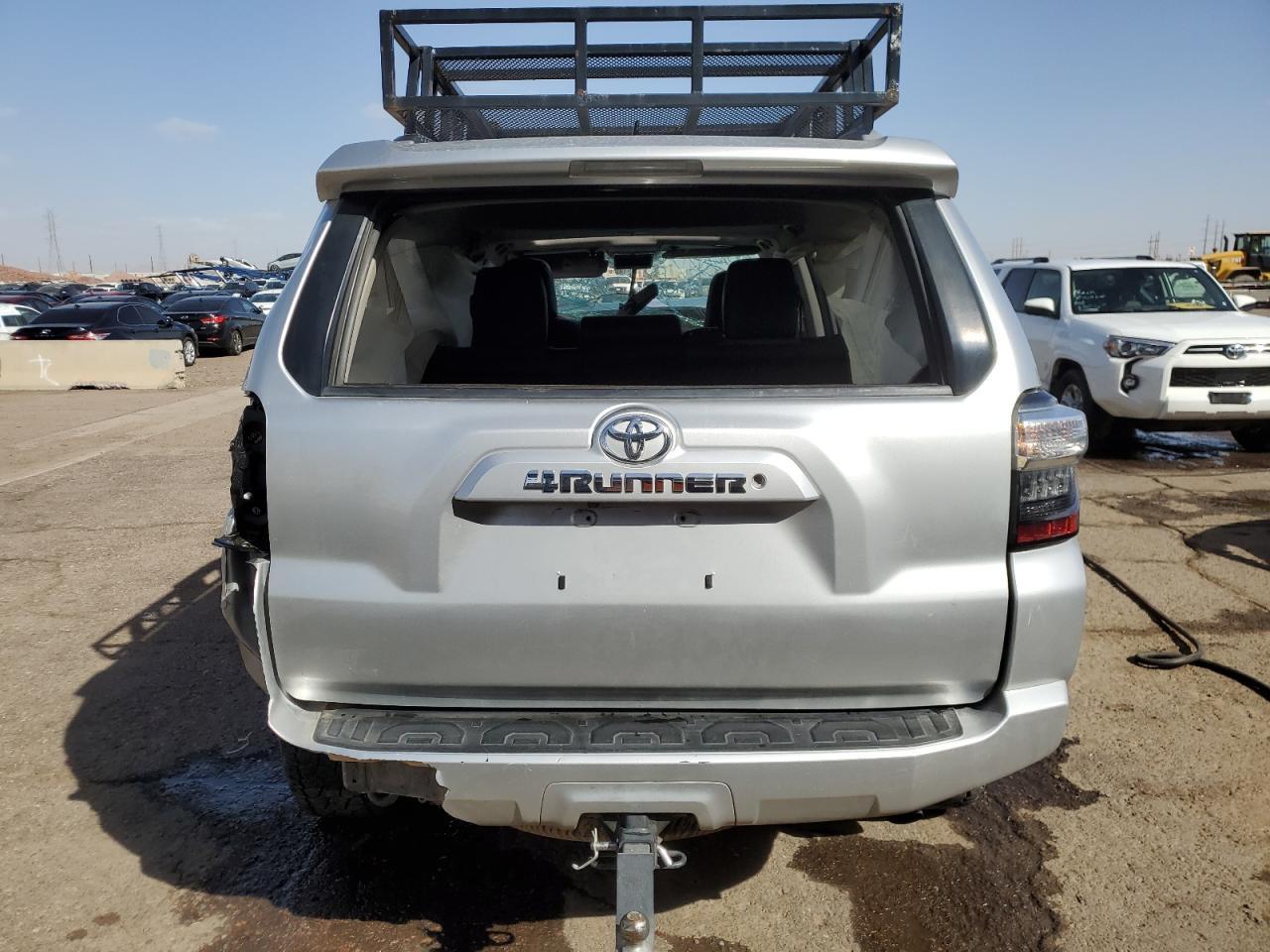 2017 TOYOTA 4RUNNER SR - Image 6