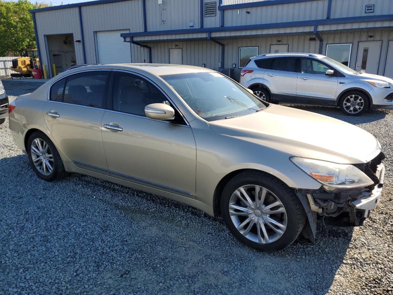 2011 HYUNDAI GENESIS 4. - Image 4