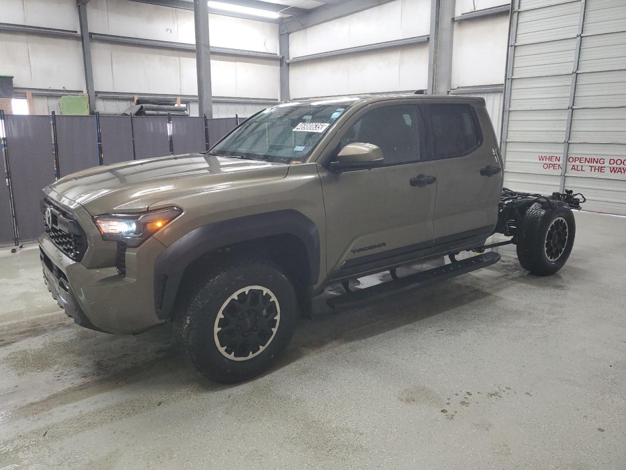 2024 TOYOTA TACOMA DOU