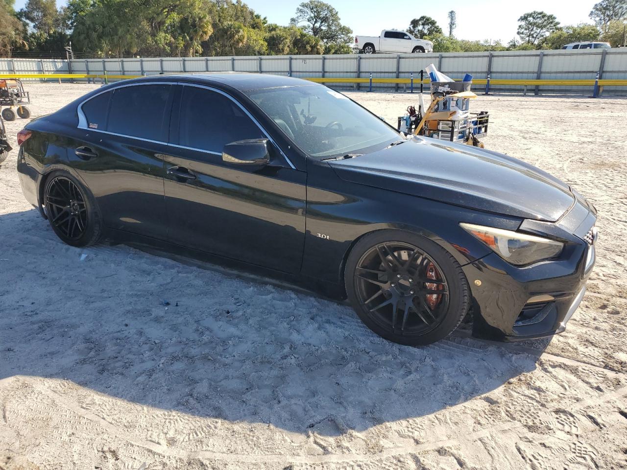 2018 INFINITI Q50 LUXE - Image 4