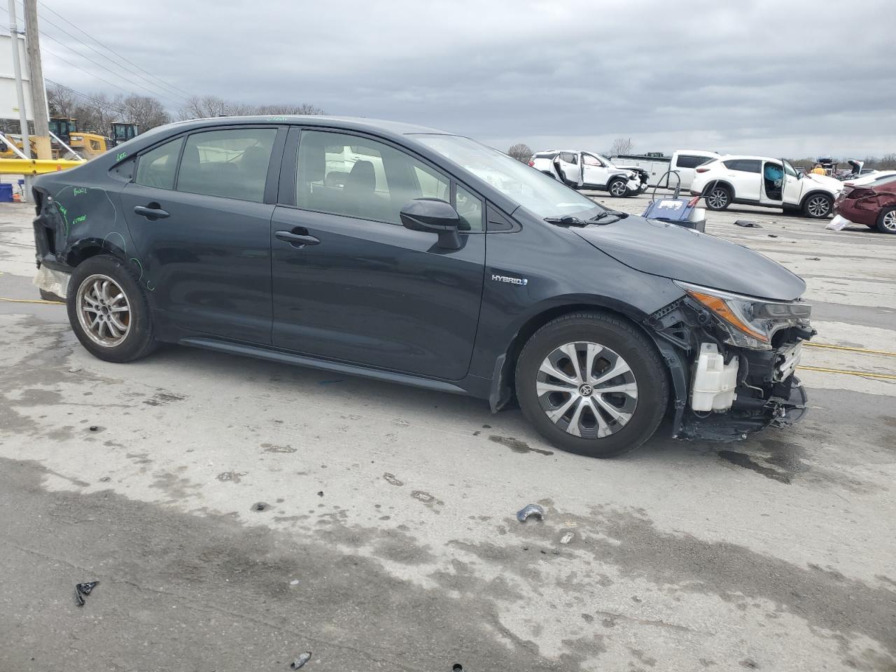 2021 TOYOTA COROLLA LE - Фото 4
