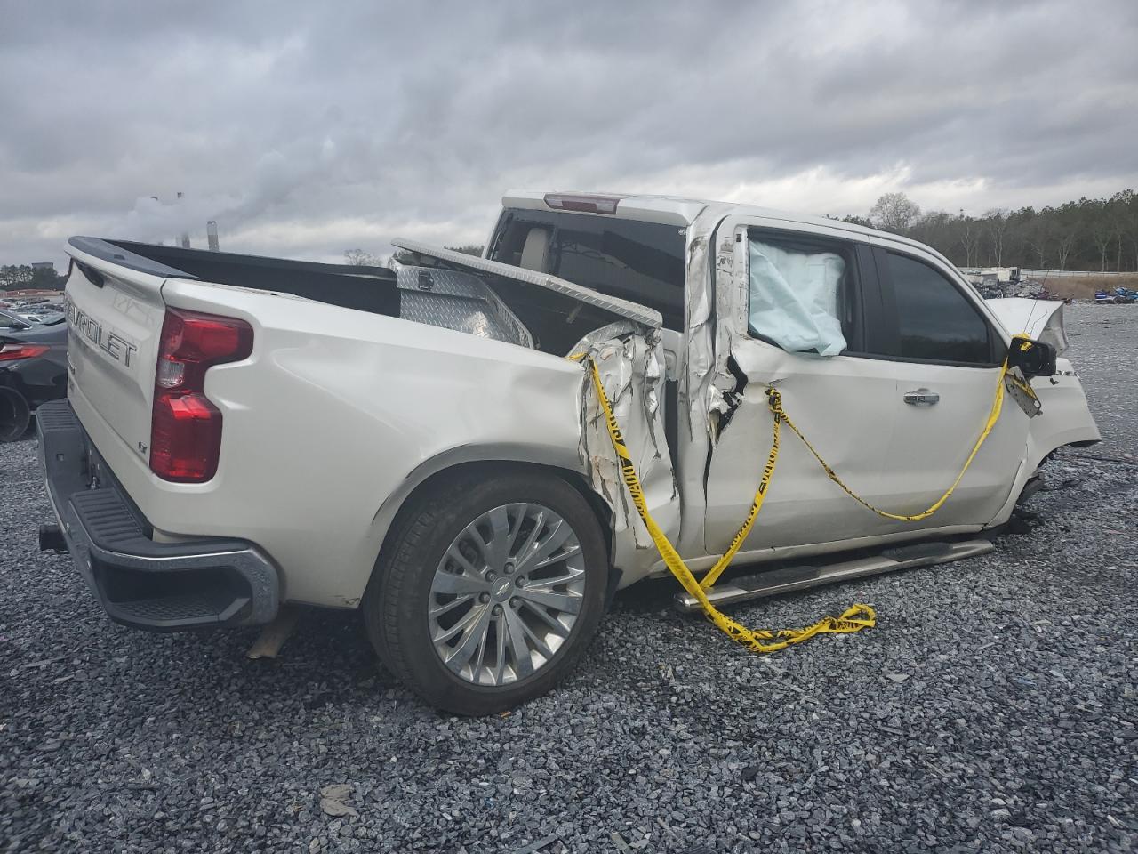 2021 CHEVROLET SILVERADO - Image 3