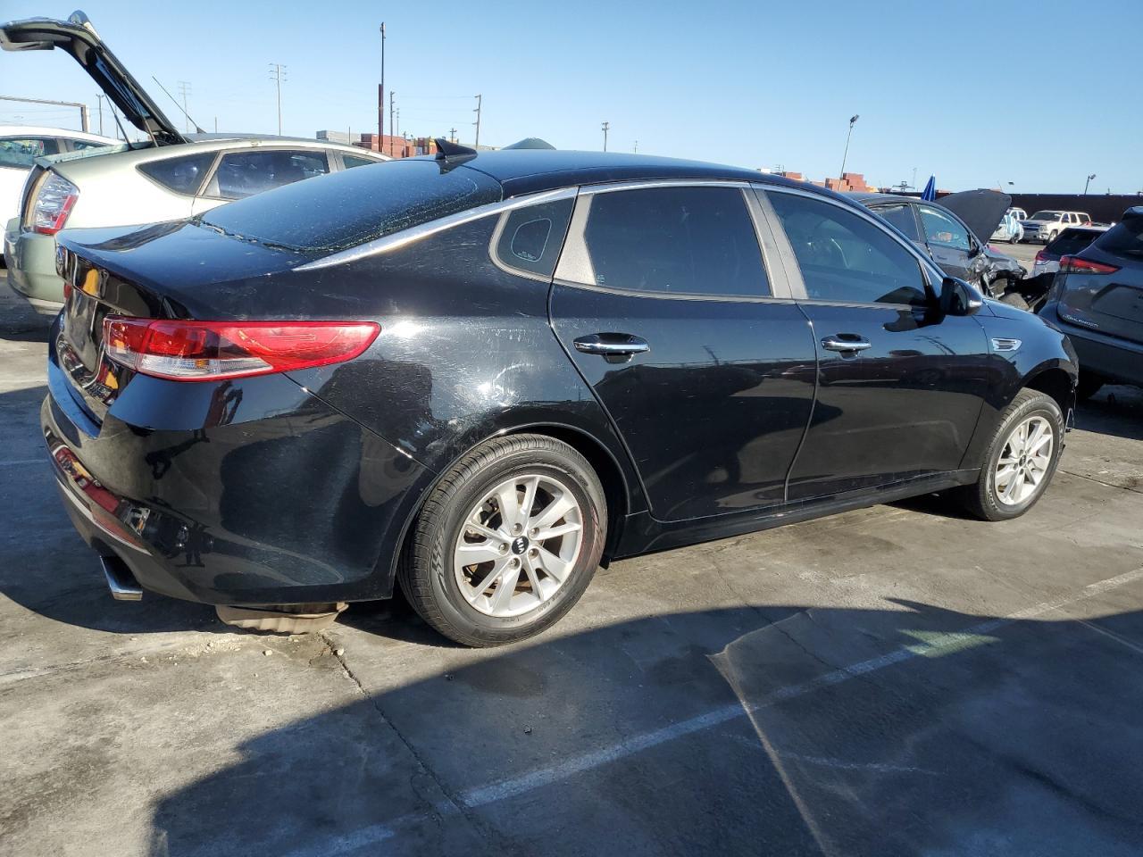 2016 KIA OPTIMA LX - Фото 3
