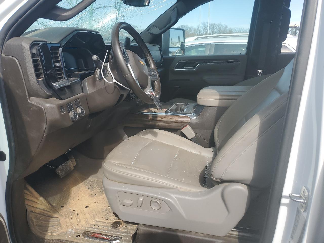 2024 CHEVROLET SILVERADO - Image 7