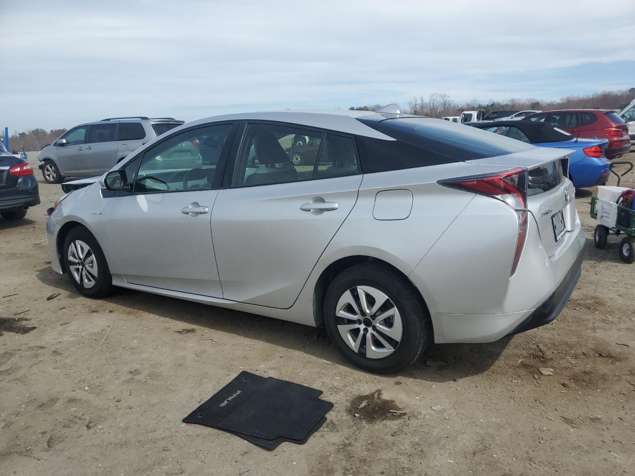 2016 TOYOTA PRIUS - Image 2