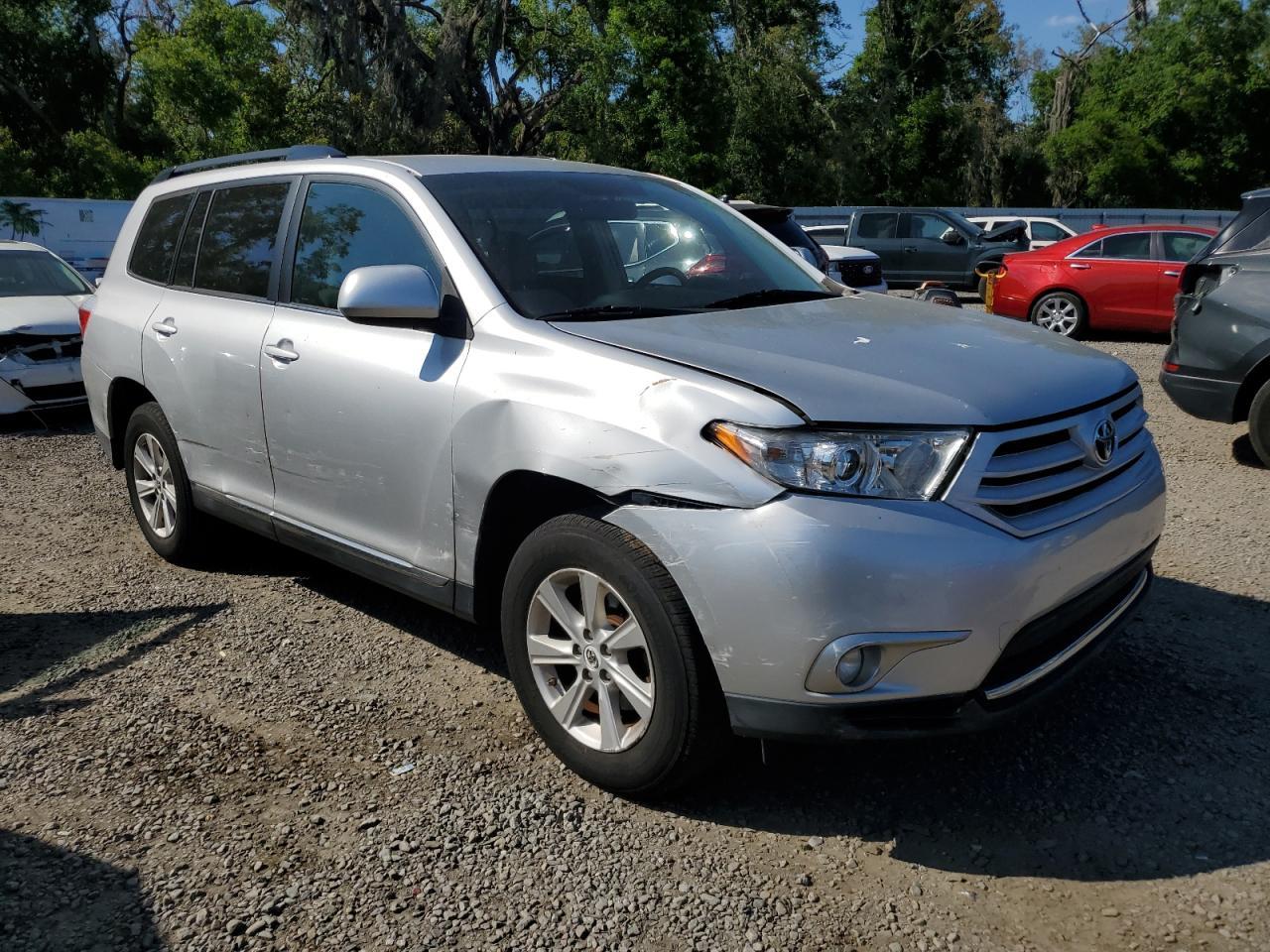 2011 TOYOTA HIGHLANDER - Фото 4