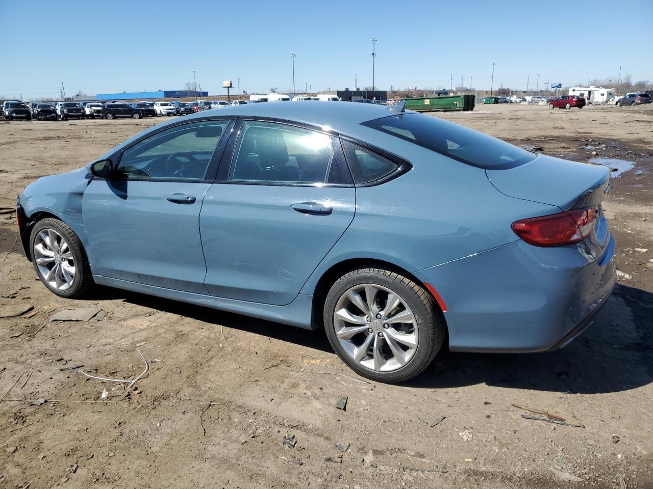 2015 CHRYSLER 200 S - Фото 2
