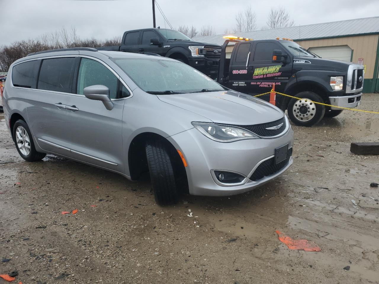 2017 CHRYSLER PACIFICA T - Image 4