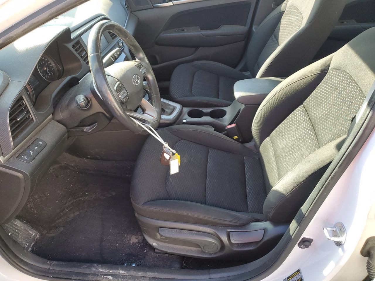 2019 HYUNDAI ELANTRA SE - Фото 7