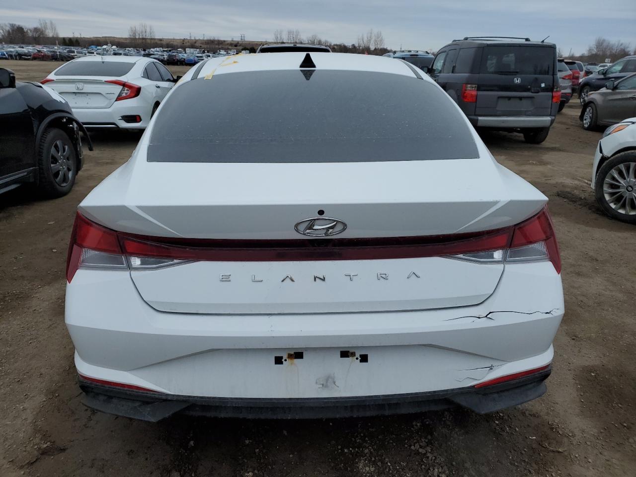 2022 HYUNDAI ELANTRA SE - Image 6