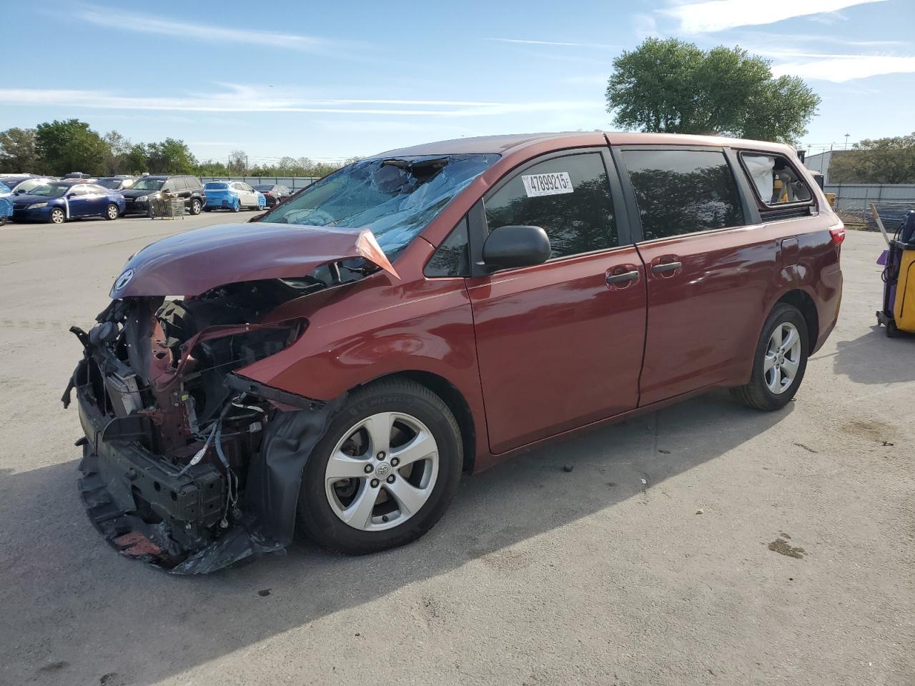 2015 TOYOTA SIENNA