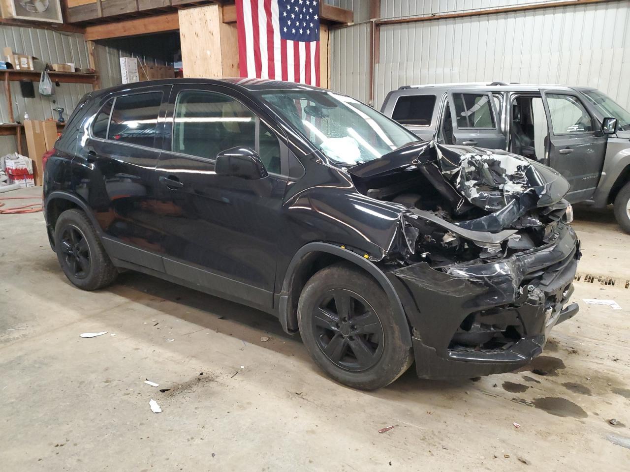 2021 CHEVROLET TRAX LS - Image 4