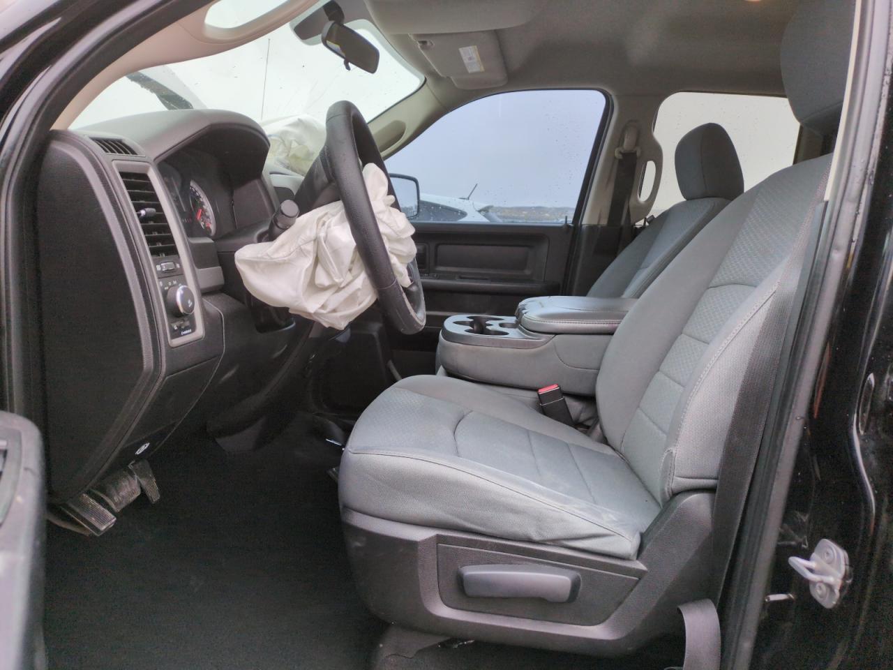2014 RAM 1500 ST - Image 7