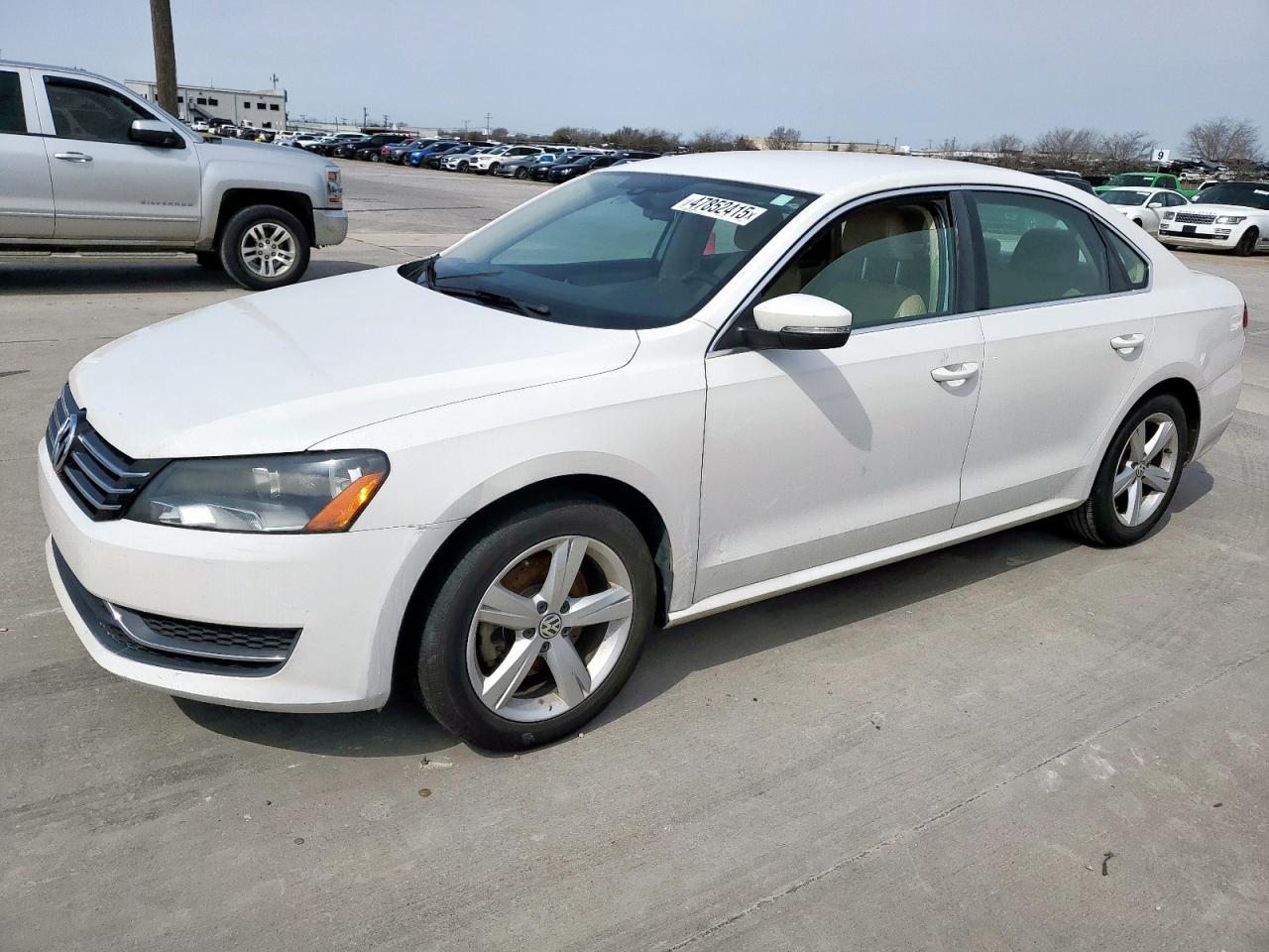2015 VOLKSWAGEN PASSAT SE