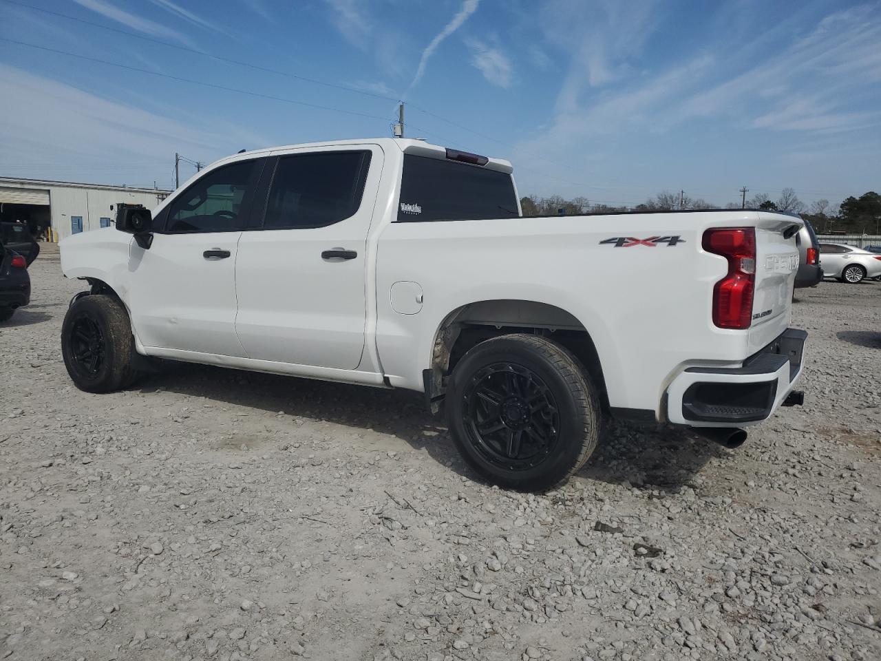 2019 CHEVROLET SILVERADO - Image 2
