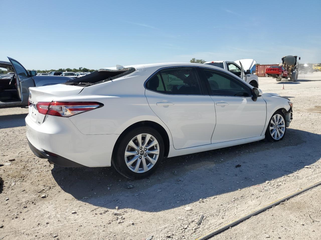 2019 TOYOTA CAMRY L - Image 3