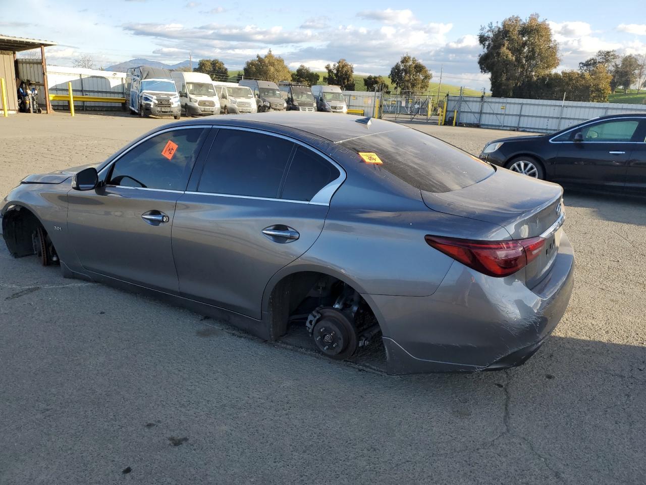 2018 INFINITI Q50 LUXE - Image 2