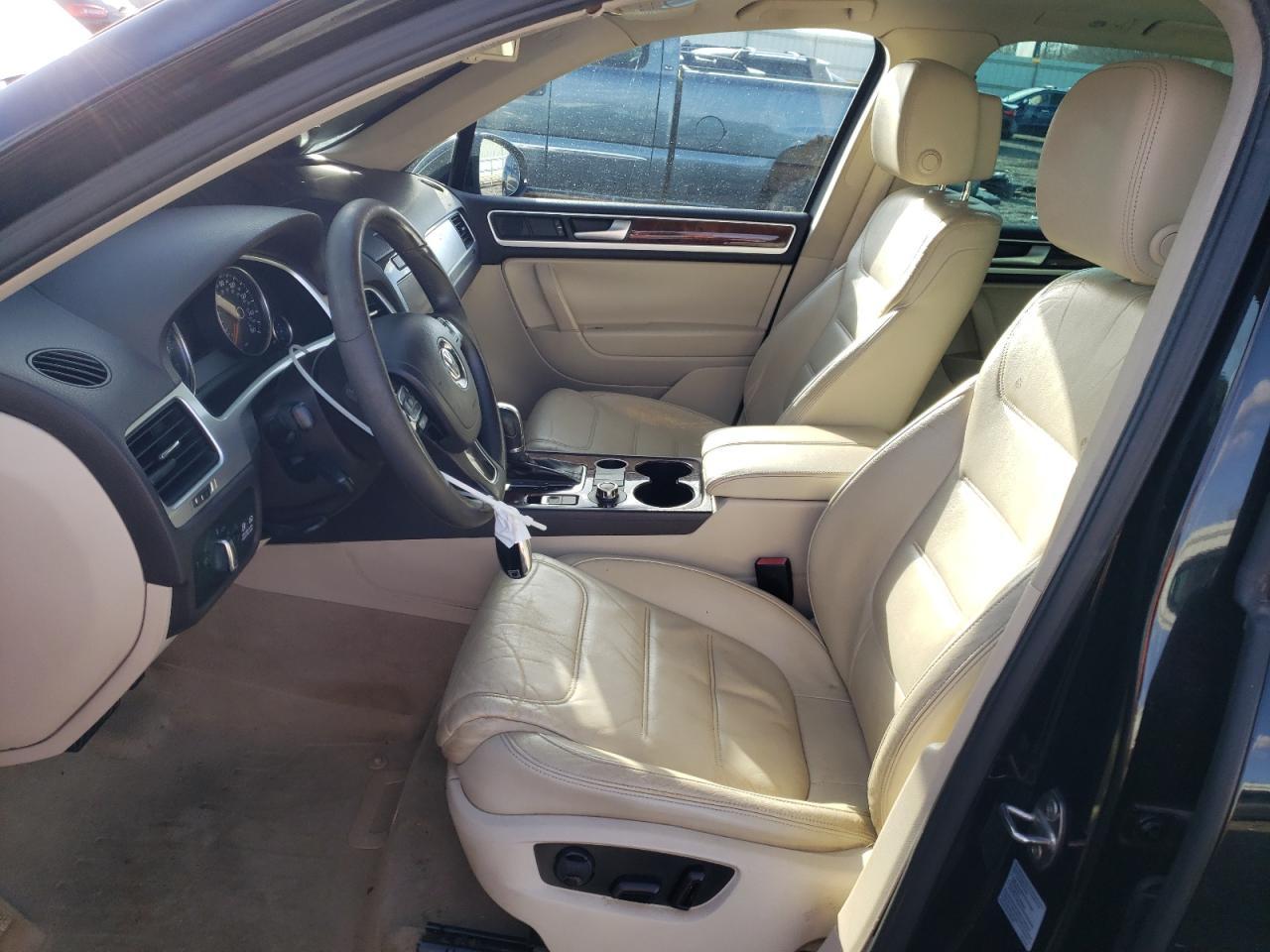 2012 VOLKSWAGEN TOUAREG V6 - Image 7