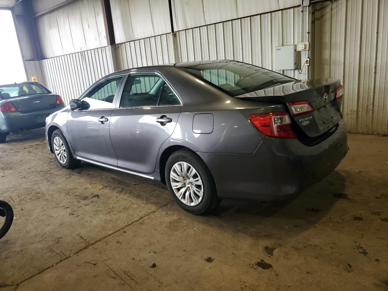2014 TOYOTA CAMRY L - Image 2