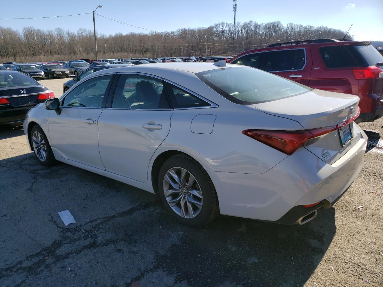 2022 TOYOTA AVALON XLE - Image 2