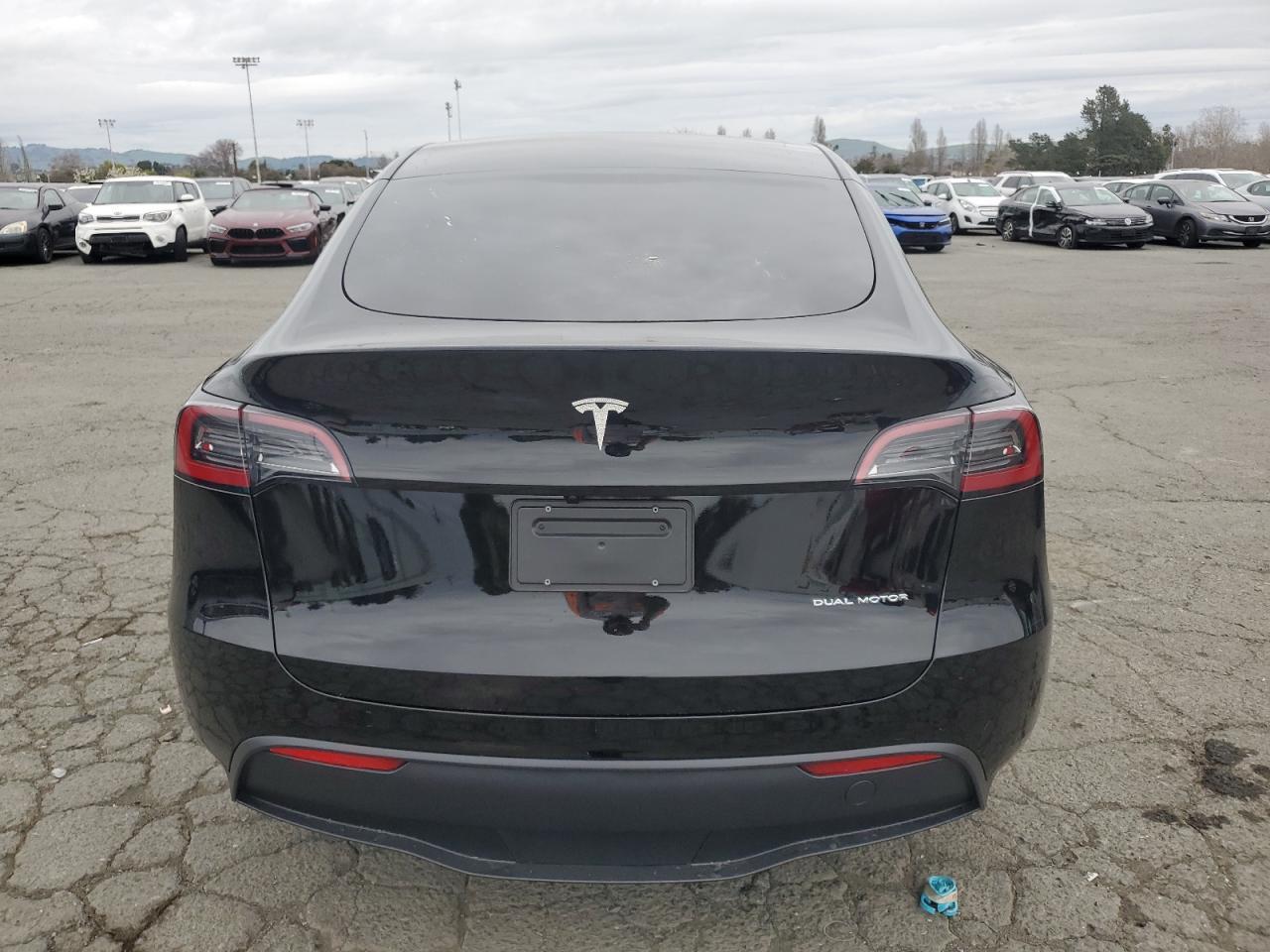 2025 TESLA MODEL Y - Image 6