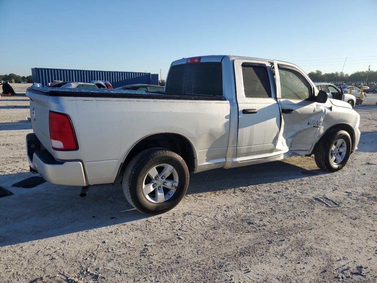 2019 RAM 1500 CLASS - Фото 3