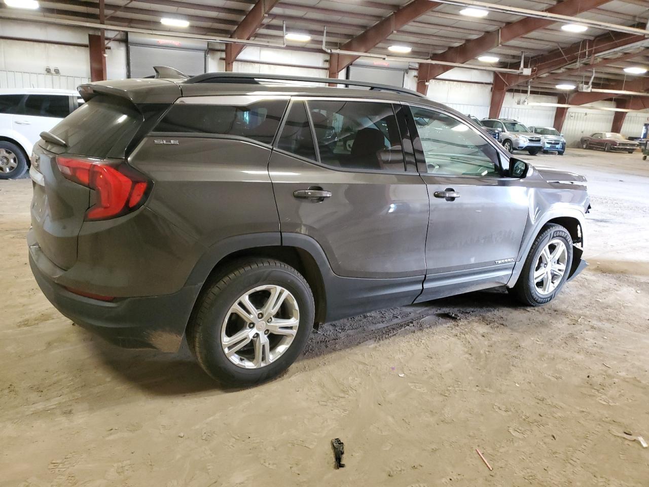 2019 GMC TERRAIN SL - Фото 3