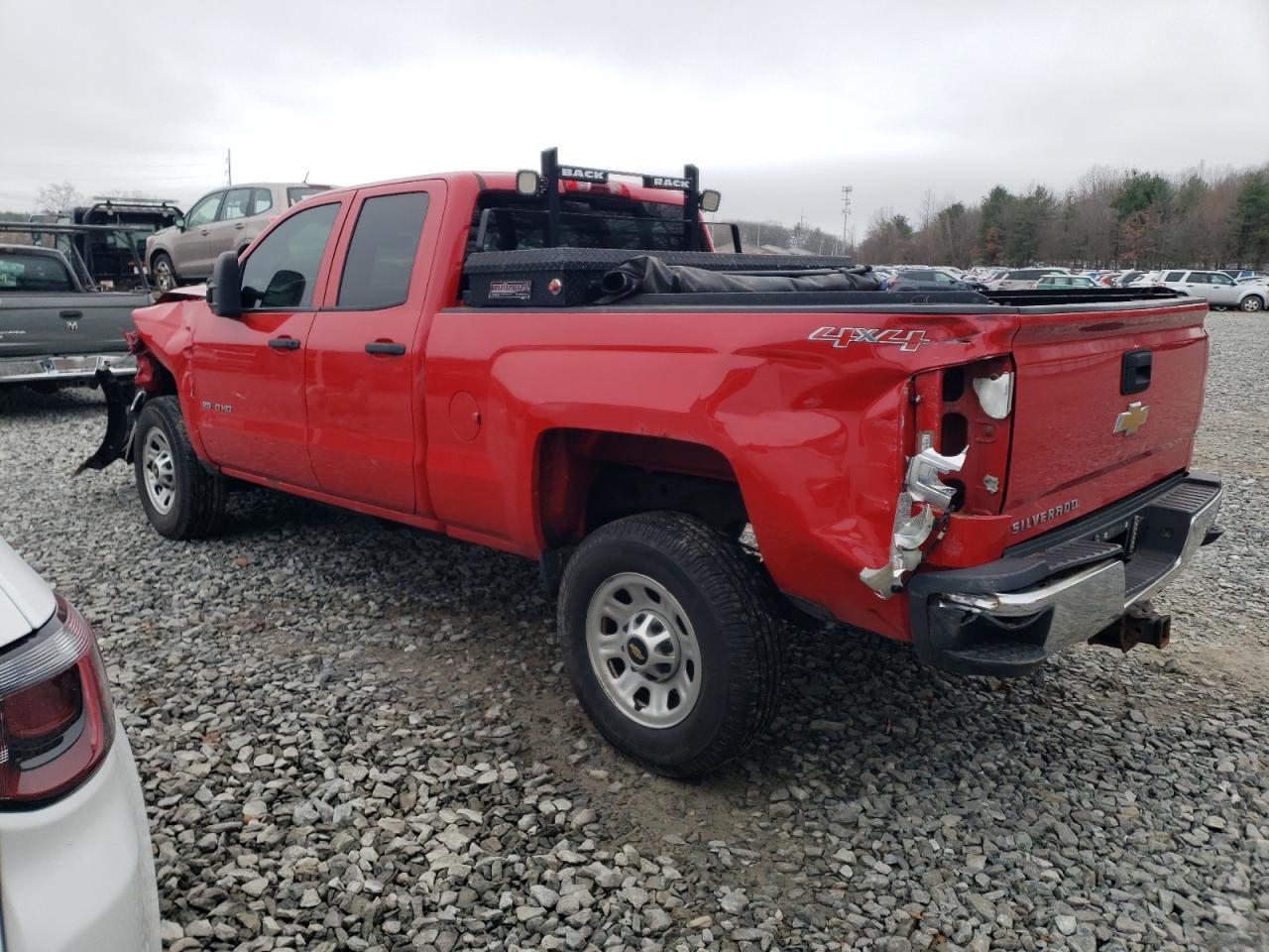 2015 CHEVROLET SILVERADO - Image 2