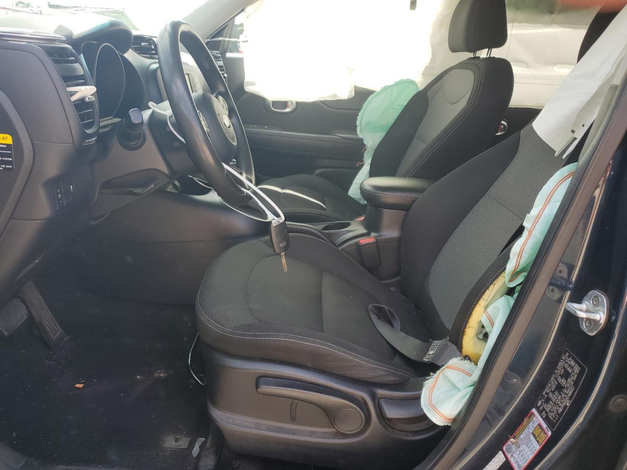 2017 KIA SOUL + - Image 7