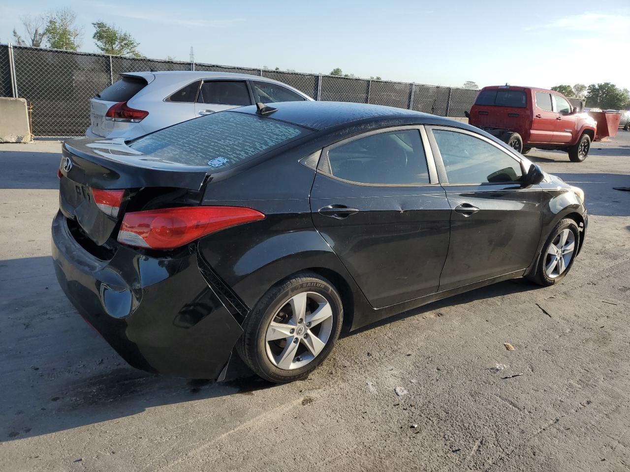 2013 HYUNDAI ELANTRA GL - Image 3