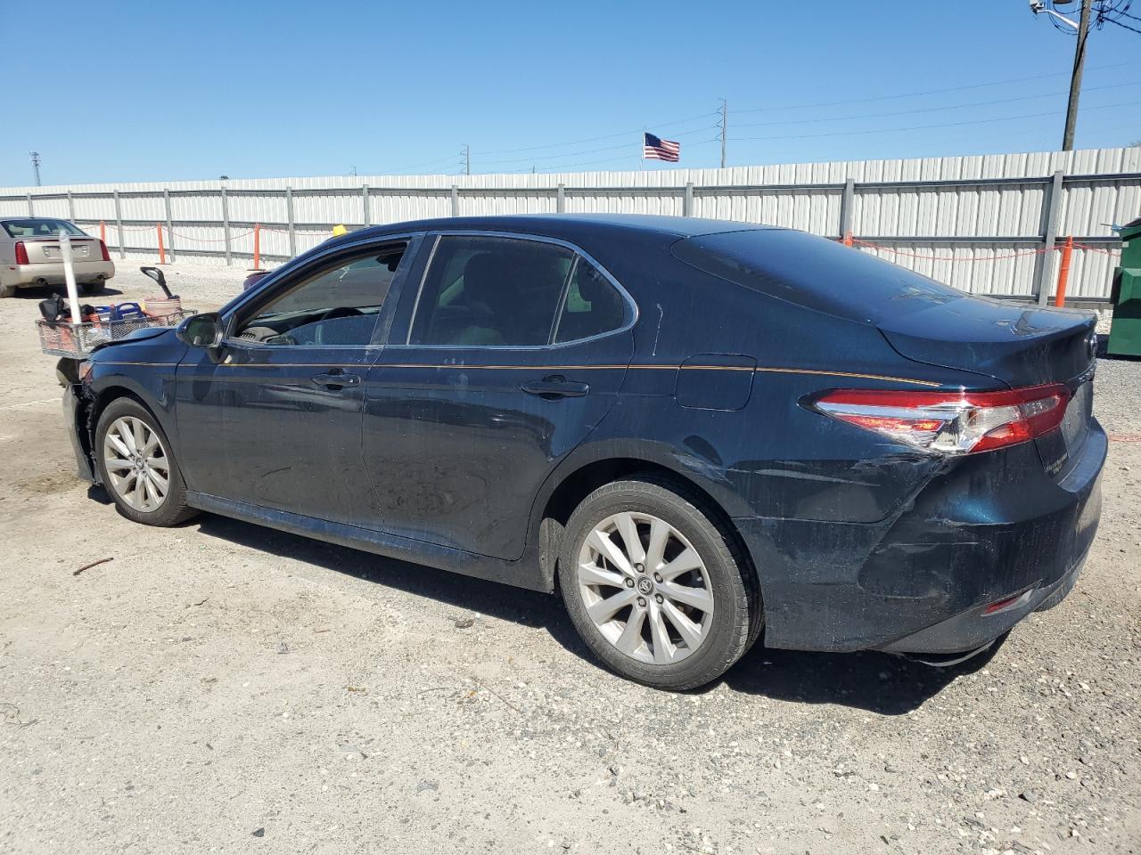 2018 TOYOTA CAMRY L - Фото 2