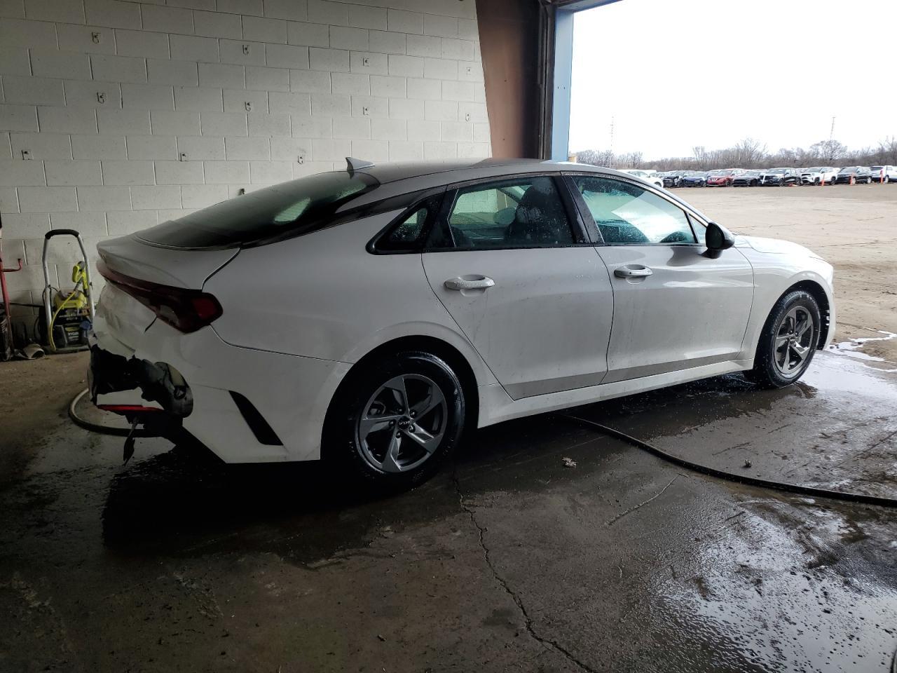 2023 KIA K5 LXS - Image 3