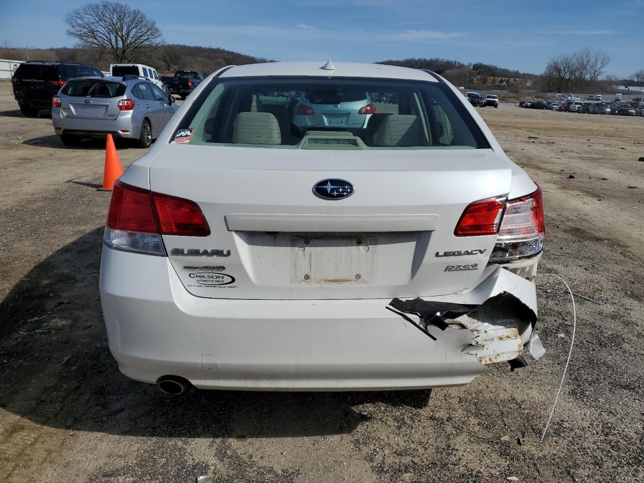 2014 SUBARU LEGACY 2.5 - Image 6