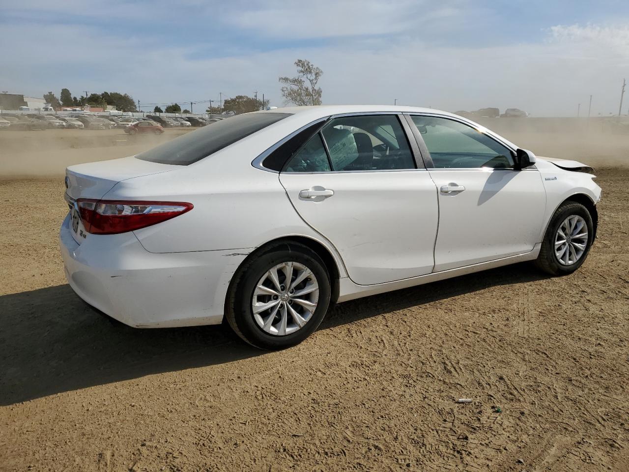 2016 TOYOTA CAMRY HYBR - Фото 3