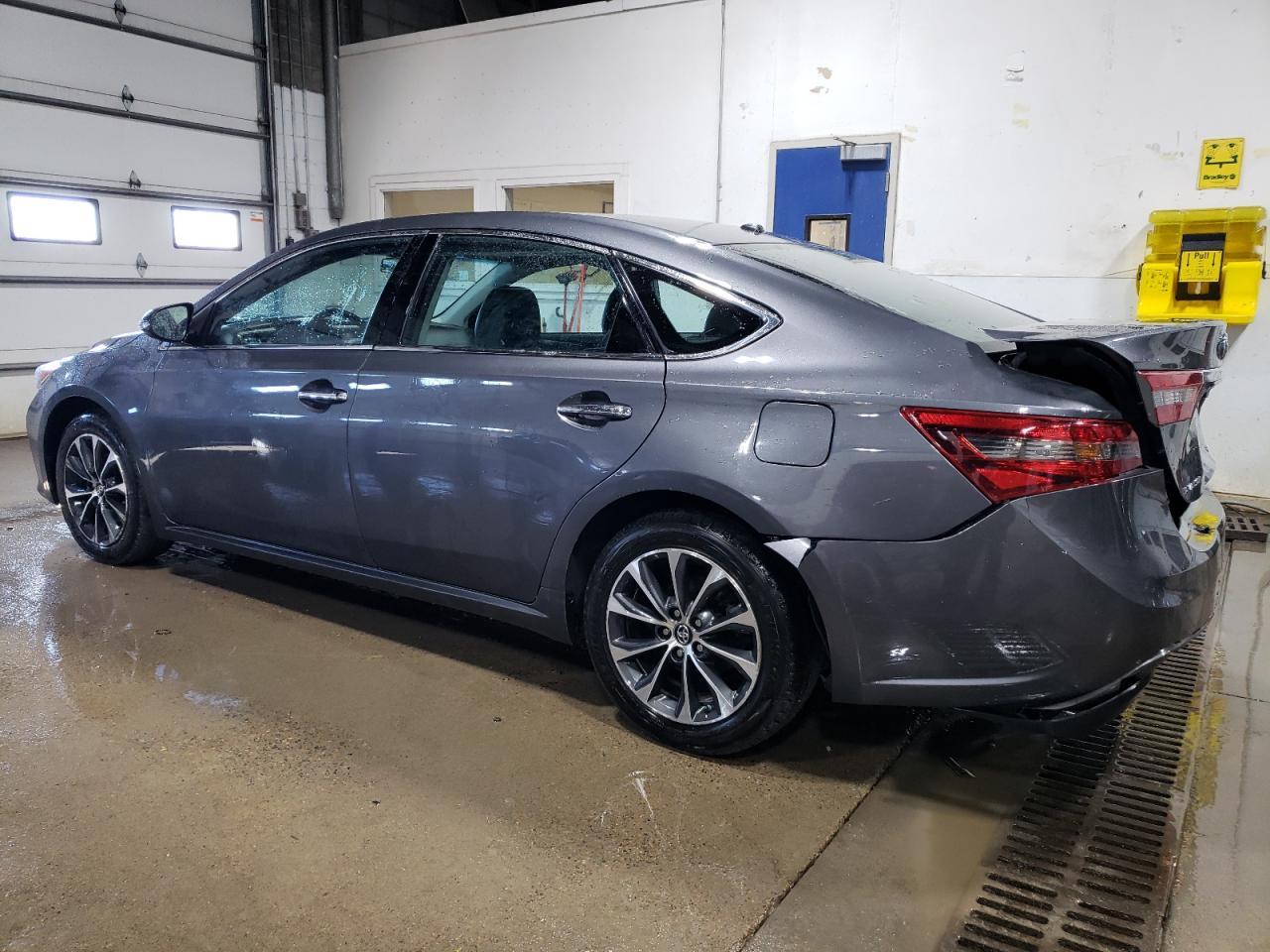 2016 TOYOTA AVALON XLE - Фото 2