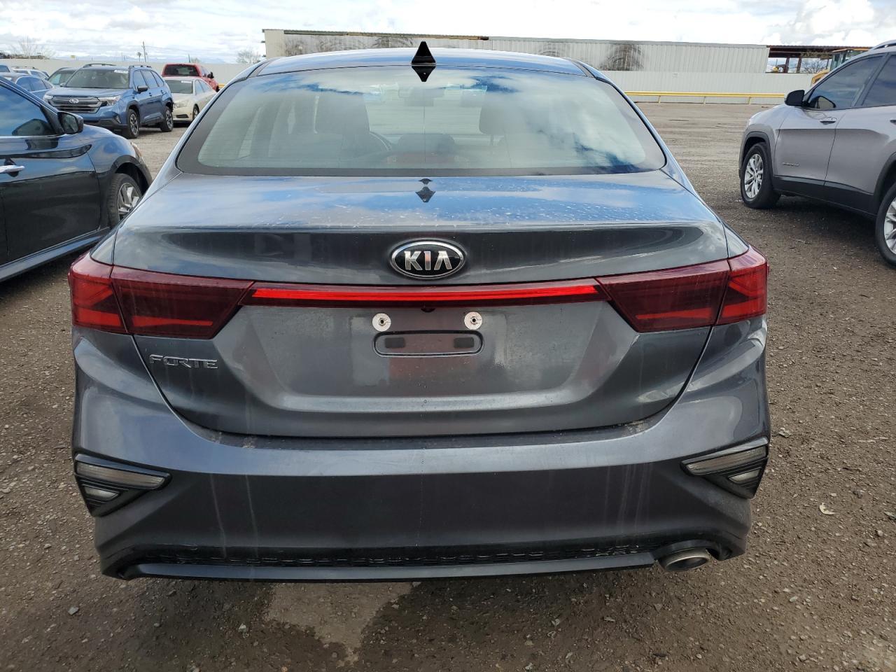 2021 KIA FORTE FE - Image 6