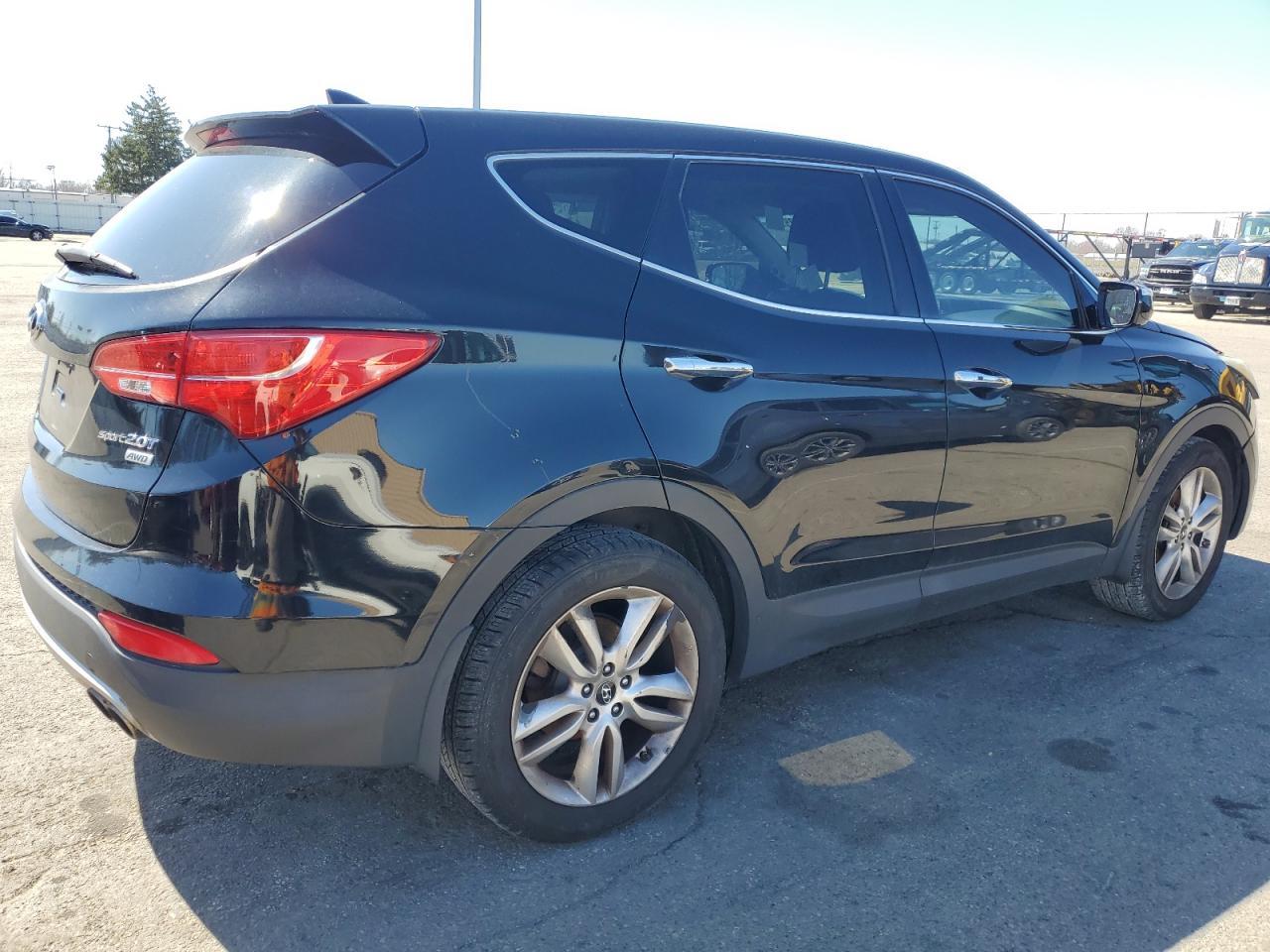 2013 HYUNDAI SANTA FE S - Image 3
