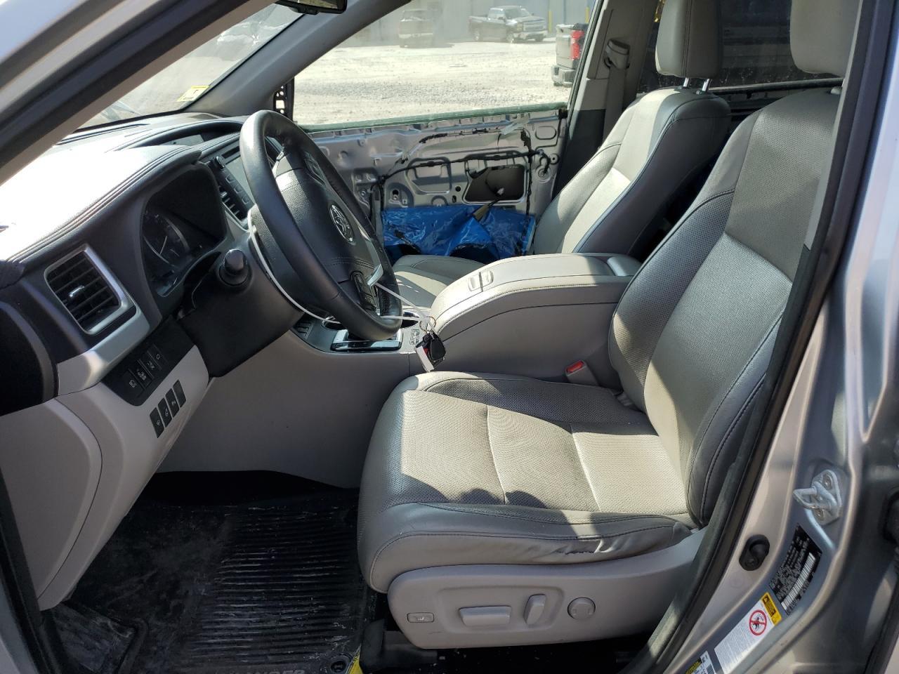 2015 TOYOTA HIGHLANDER - Фото 7