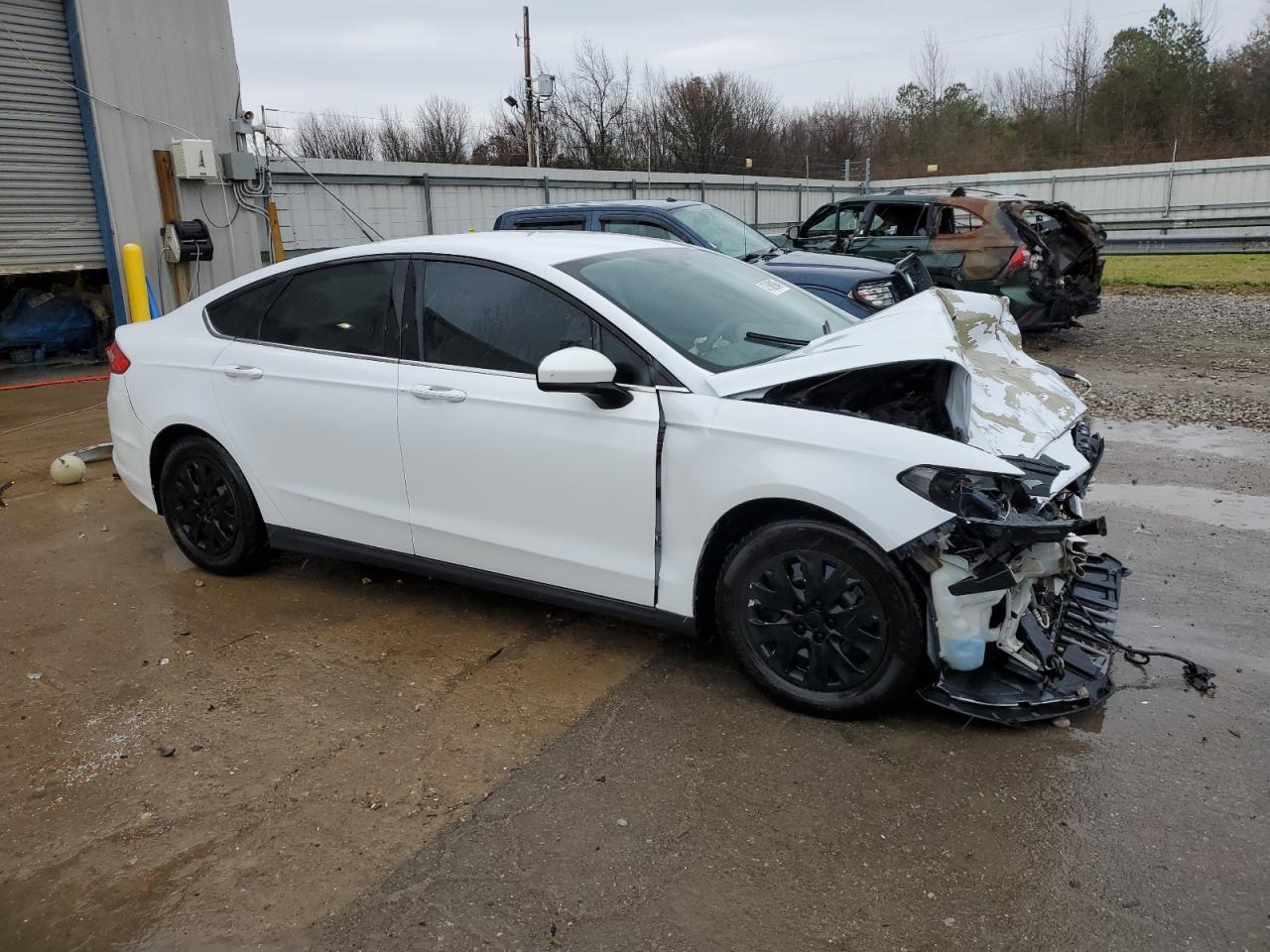 2014 FORD FUSION S - Фото 4